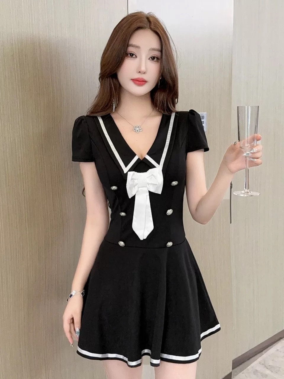 Playing big moves dress CD758 images